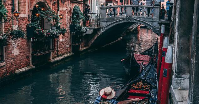 Click Here and Explore Venice