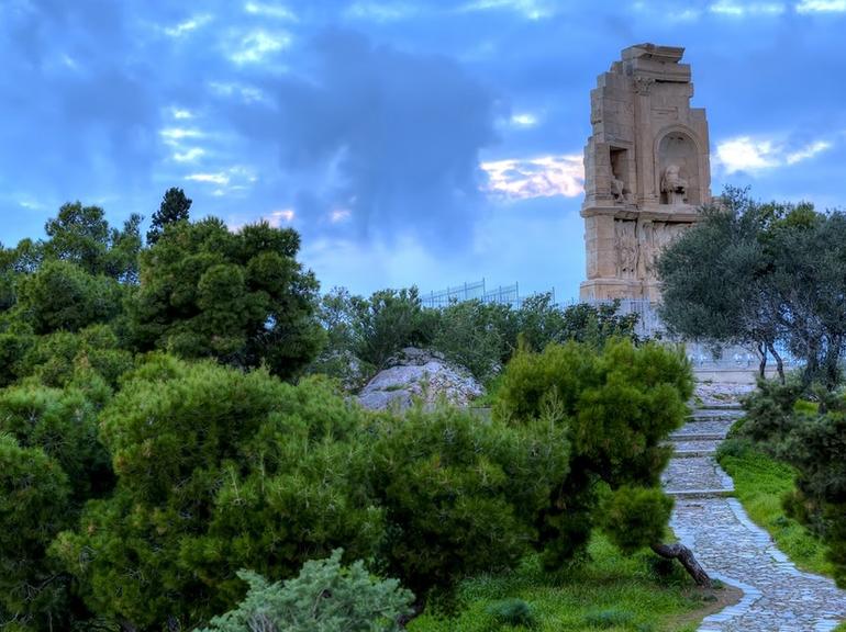 Athens Walking Tour with Picnic