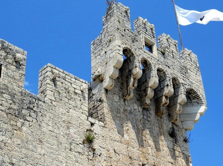 Klis Fortress & Trogir Tour
