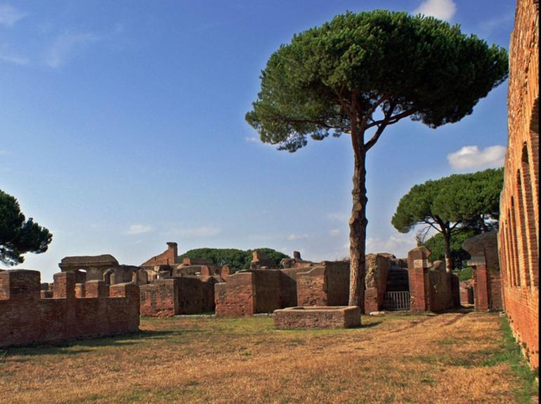 Small group tour Ostia Antica the secret ruins of Rome