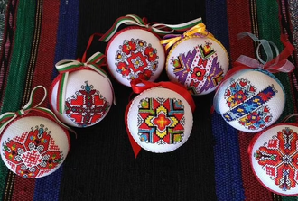 Bulgarian Authentic Private Crafts Workshop in the Rose Valley - Color Embroidery Workshop