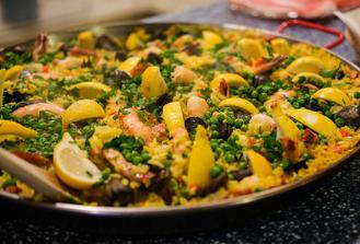 Barcelona Paella Cooking Workshop With a Professional Chef & Lunch