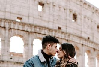 ROME AS A COUPLE: Treasure Hunt delivery for discovering the city with fun - Kit without welcome box