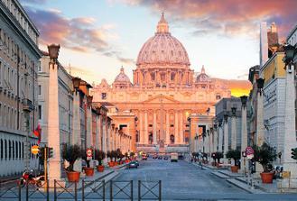 Early Access VIP Small Group Tour: Vatican Museums, Sistine Chapel and St. Peter’s with Exclusive Breakfast