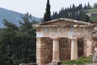 One Day Private Tour in Delphi, Museum of Thebes, Hosios Loukas Monastery - Tour without licensed guide 