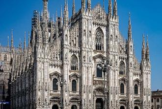 Milan Day Trip by train from Rome - Semi private Tour