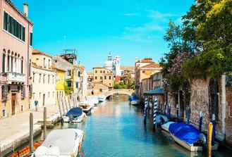 Best of Venice: Guided City Walking Tour, Gondola Ride and St Mark's Basilica with Terraces Access