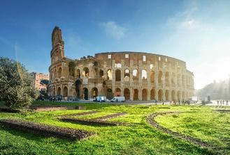 Ancient Colosseum Underground Tour with Gladiator's Arena, Roman Forum and Palatine Hill