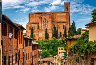PRIVATE TOUR: Pisa & Siena in one day with Wine tasting & Lunch in Chianti