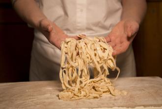 Learn how to make pasta - Fettuccine workshop