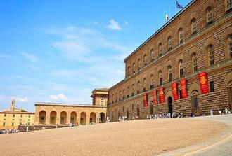 Pitti Palace - Private Tour At Galleria Palatina Including Tkts To Boboli Gardens