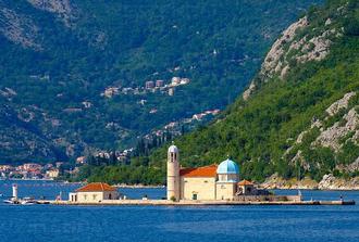 Private Full - Day Tour: Kotor & Perast from Dubrovnik(with car)