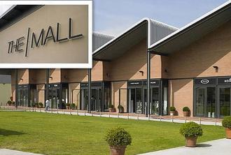 Shopping tour at The Mall Outlet in Tuscany, a full day from Rome